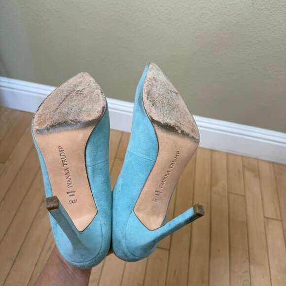 Ivanka Trump Robin's Egg Blue Suede Heels Shoes Pumps Size 9.5 - Picture 10 of 12